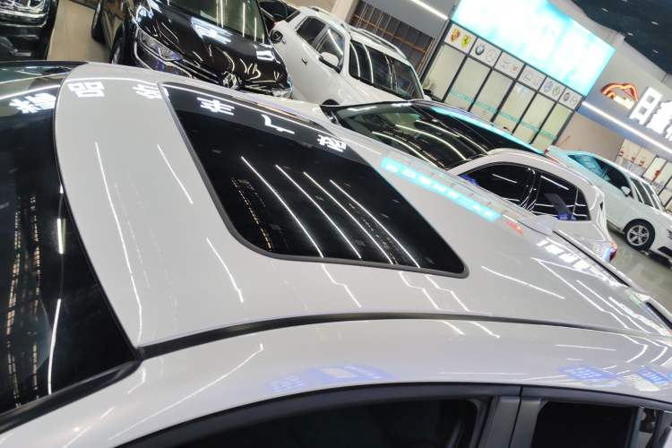 Used Toyota IZOA 2021 Dual-Motor 2.0L Yixiang Edition