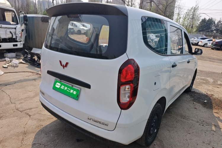 Used Wuling Hongguang New Energy 2025 Extended-Range Hybrid 50 km Standard Version