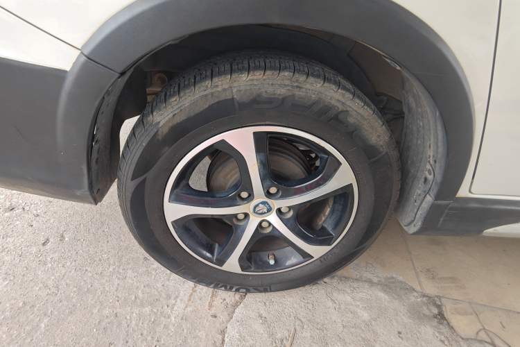 Used Foton Jiatu ix7 2016 1.5L ZhiZun Model