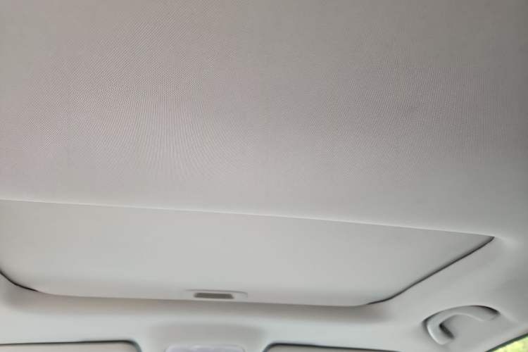 Used GAC Trumpchi GS4 2015 200T G-DCT Luxury Edition Headliner