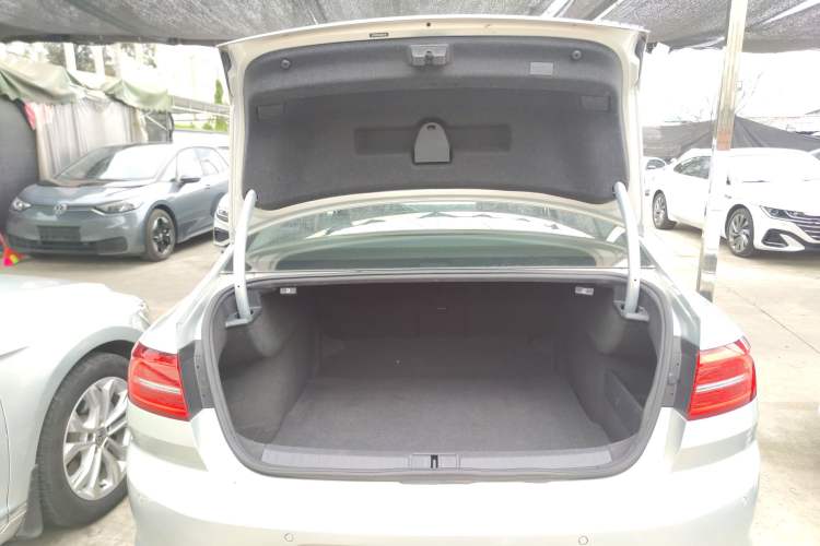 Used Volkswagen Magotan 2018 330TSI DSG Advanced Model