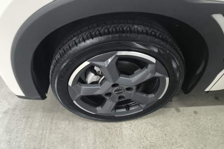 Used BYD Seagull 2023 Free Edition Left Front Wheel Hub