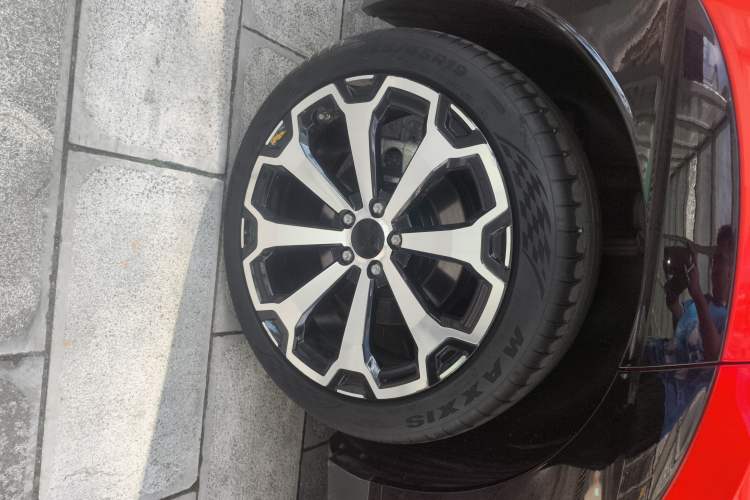 Used AION V 2024 Aion Tyrannosaurus 650 LiDAR Edition