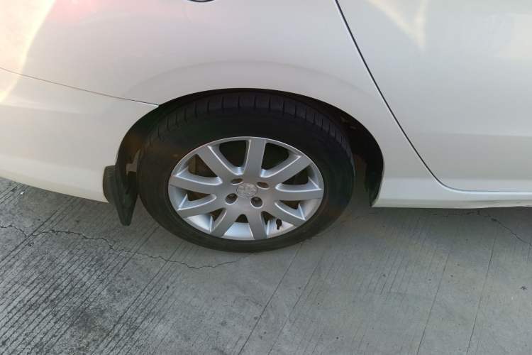 Used Peugeot 308 2014 Enjoy Edition Classic 1.6L Manual YouShang Model