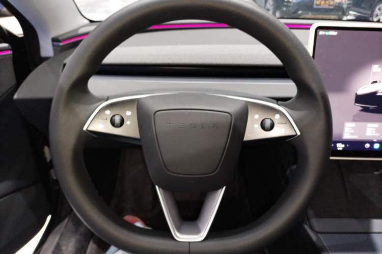 Used Tesla Model 3 2025 Rear-Wheel-Drive Version
