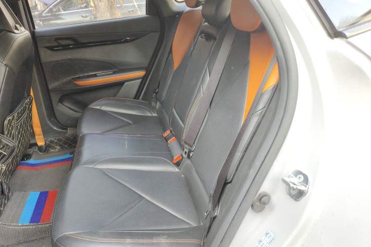 Used Changan UNI-V 2022 1.5T Prestige Version