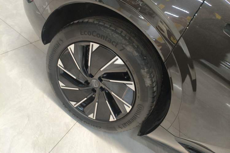 Used Avatr 07 2024 Max Extended-Range Edition Exterior 5