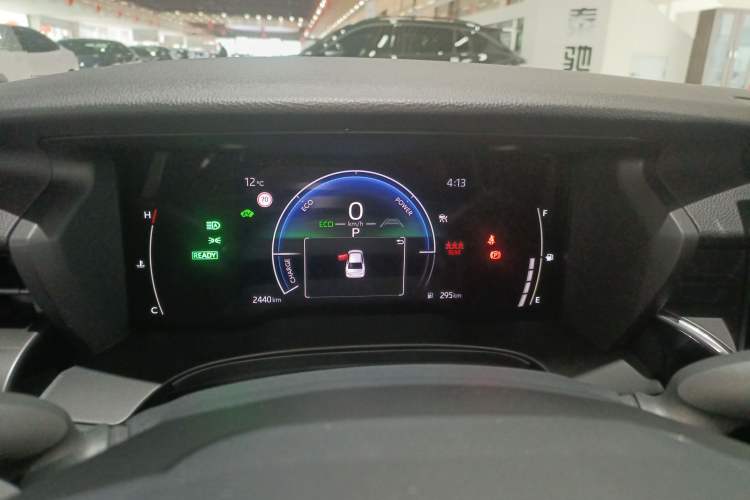 Used Toyota Camry 2026 Model Dual-Engine 2.0HSE Sport Lite Edition
