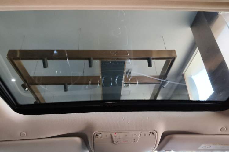 Used Mercedes-Benz E-Class 2018 Facelift E 200 L Sport Edition
