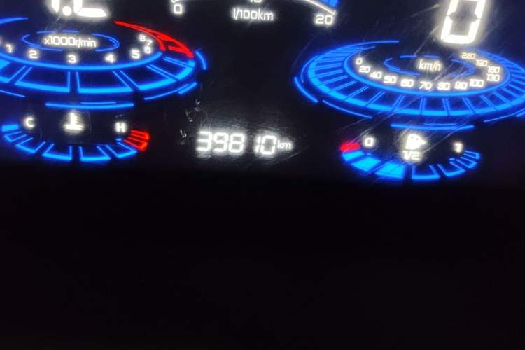 Used Venucia T60 2020 1.6L CVT Smart Drive Version China V Standard
