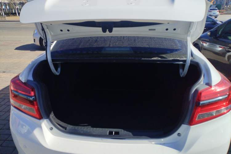 Used Toyota YARiS L  Zhi Xiang 2019 1.5E CVT Dynamic Edition China VI compliant