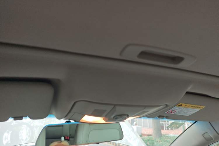 Used Roewe e550 2016 Deluxe Edition
