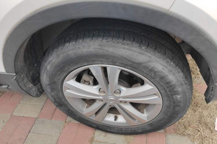 Used HYOSOW S3 2014 1.5L Luxury Version China IV Emission Standard
