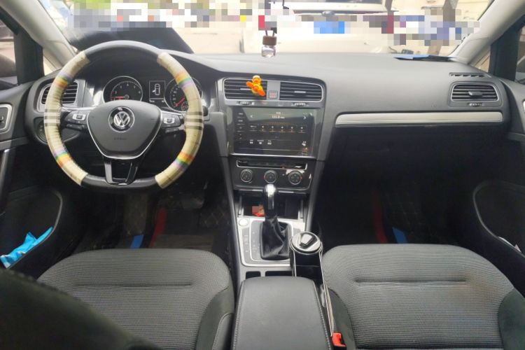 Used Volkswagen Golf 2020 Zhiai Edition 280TSI DSG Comfort Model Center Console