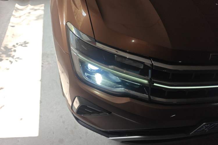 Used Volkswagen Teramont 2021 380TSI Four-Wheel Drive Prestige Luxury Edition Right Front Headlight