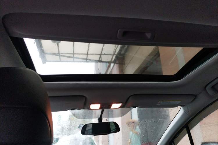 Used Honda Jade 2014 1.8L Automatic Comfort Elite Version 5 Seats