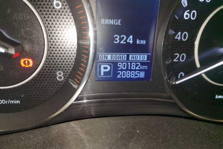 Used Nissan Patrol 2018 4.0L LinkedIn Edition Odometer Close Up