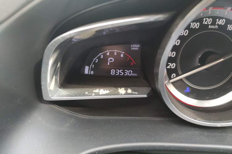 Used Mazda Mazda 3 Axela 2014 Sedan 1.5L Automatic Luxury Model
