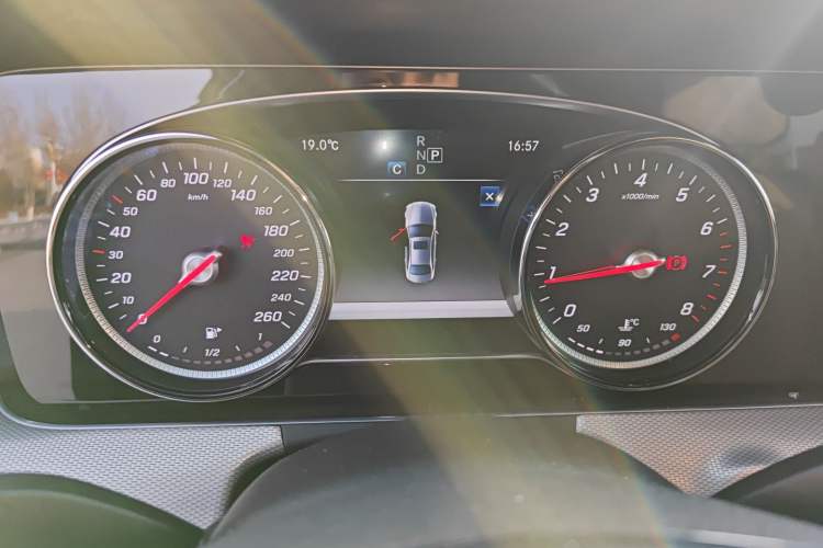 Used Mercedes-Benz E-Class 2017 E 200 Sport 4MATIC
