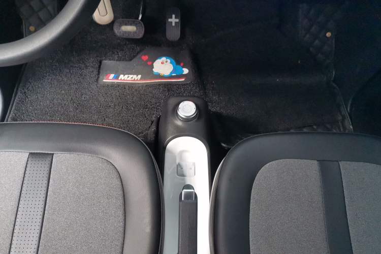 Used Wuling Hongguang MINIEV 2022 GAMEBOY 300km Enthusiast Model with Lithium Iron Phosphate