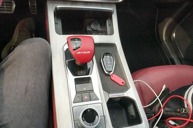 Used JETOUR X70 PLUS 2023 1.6T DCT Stronger 7-Seater