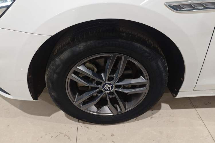 Used BYD Qin Pro 2019 Super Edition 1.5TI Manual Smart Connect Powerful Model China VI Standard