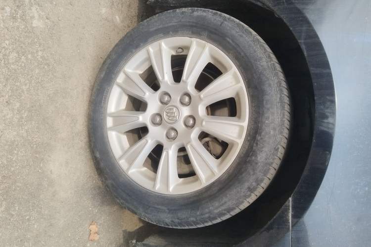 Used Buick LaCrosse 2012 2.4L SIDI Elegant Edition