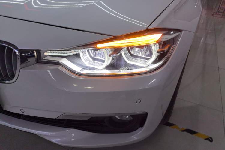 Used BMW 3 Series 2019 320Li Fashion Model
