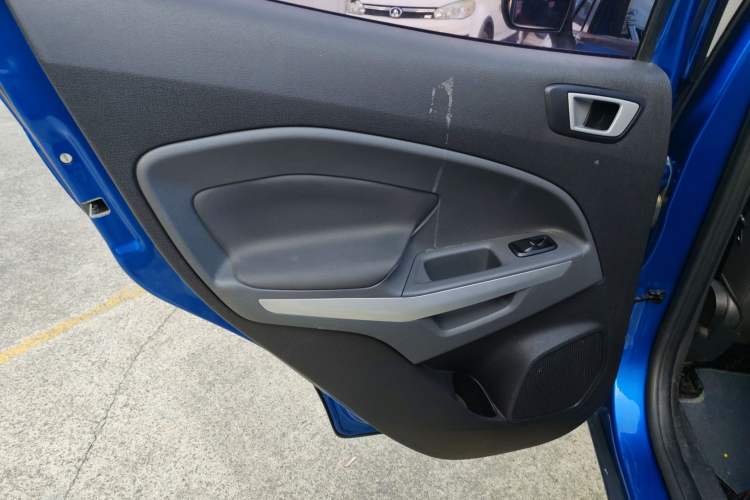 Used Ford EcoSport 2013 1.5L Manual Fashion Model