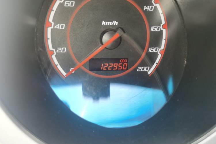 Used CHANGAN CX20 2014 1.4L Manual Sport Edition China V Standard Odometer Close Up