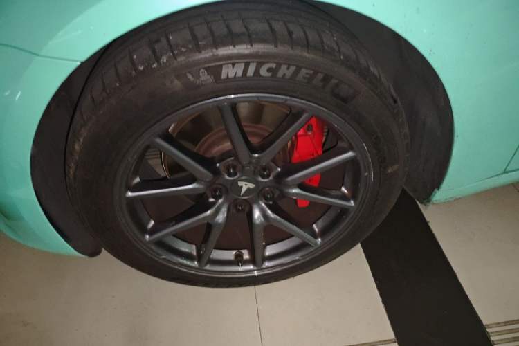 Used Tesla Model 3 2019 Standard Range Rear-Drive Upgraded Version Exterior 2