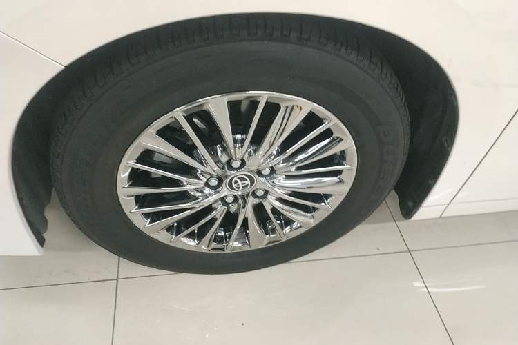 Used Toyota Alphard 2021 Dual-Engine 2.5L Luxury Edition Left Front Wheel Hub