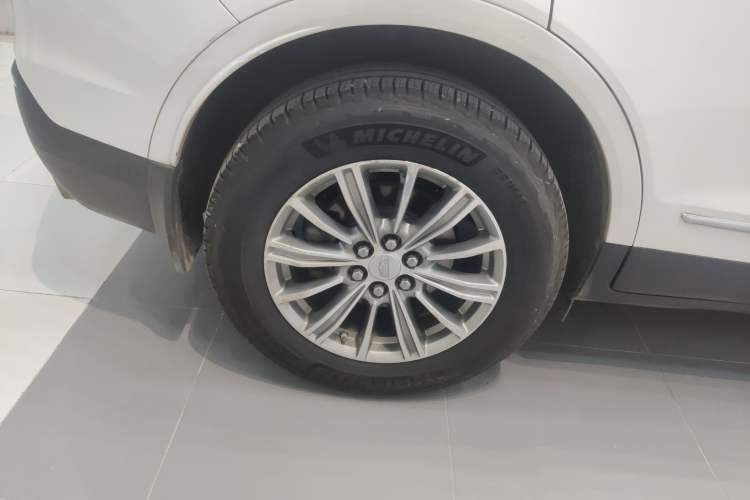 Used Cadillac XT5 2016 25T Luxury Model