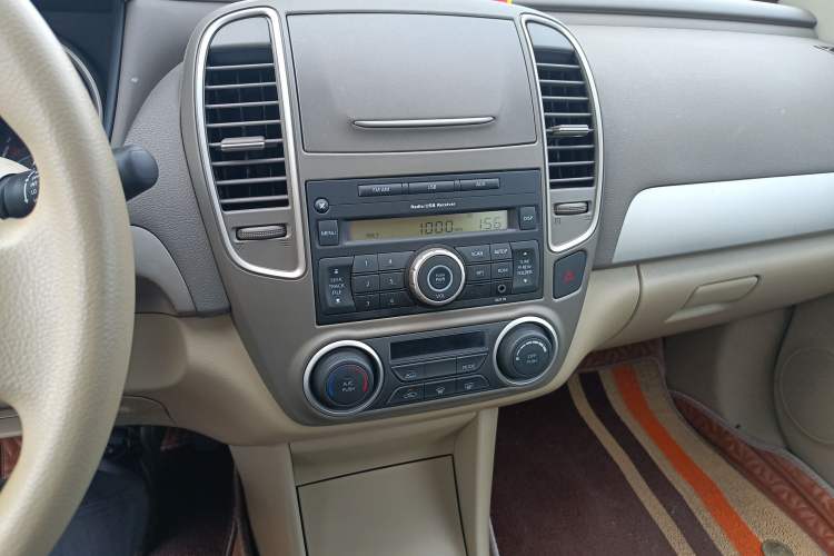 Used Dongfeng Junfeng E11K 2019 Standard Model Audio And AC Panel