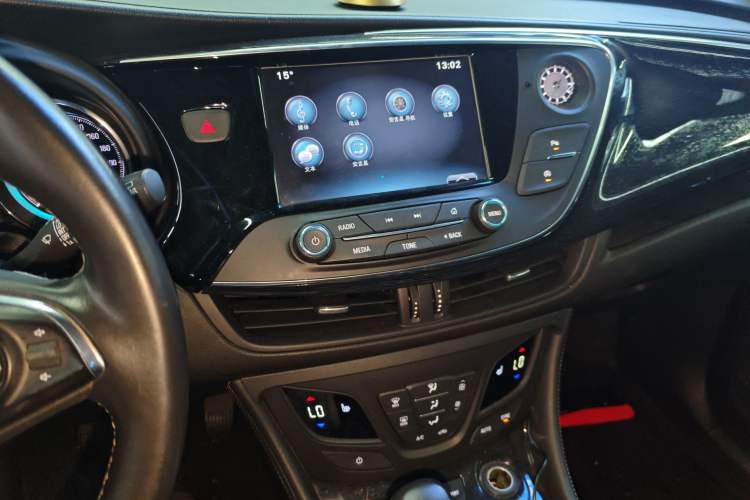 Used Buick Envision 2016 28T Four-Wheel Drive Elite Version Audio And AC Panel