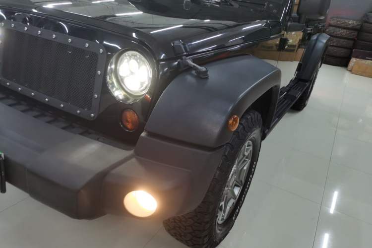 Used Jeep Wrangler 2013 3.6L Sahara Four-Door Edition