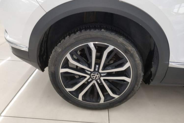 Used Volkswagen T-ROC 2021 280TSI DSG Two-Wheel Drive Comfort Connect Edition
