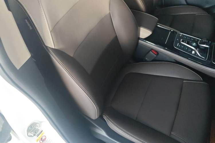 Used BYD Song MAX New Energy 2022 DM-i 105KM Flagship Model Right Front Seat