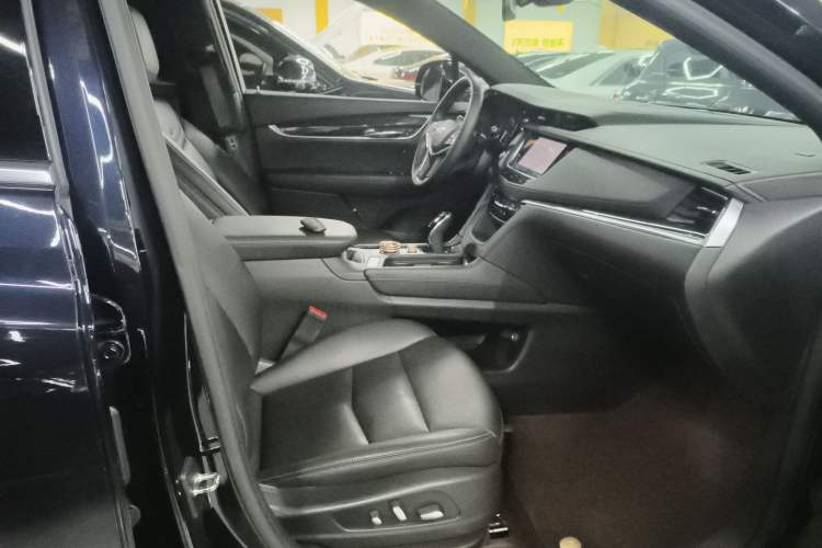 Used Cadillac XT5 2021 2.0T Two-Wheel Drive Luxury Version