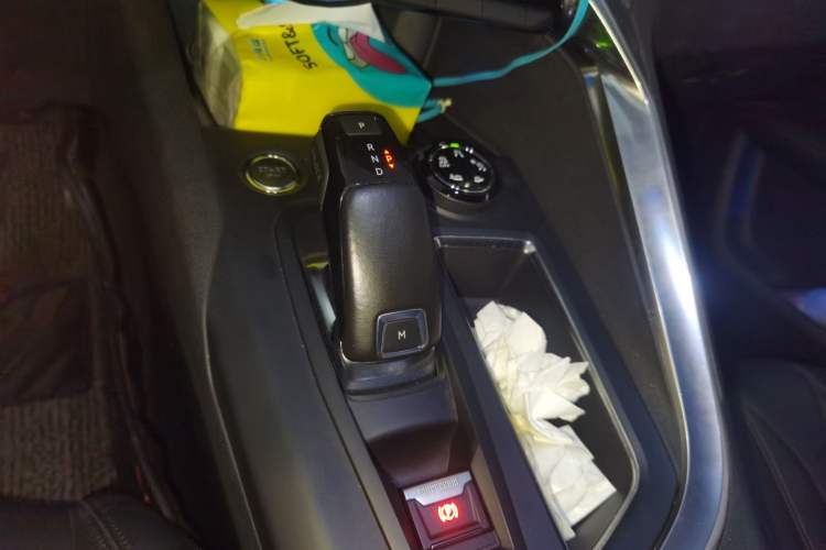 Used Peugeot 5008 2017 380THP 7-Seater Luxury Edition