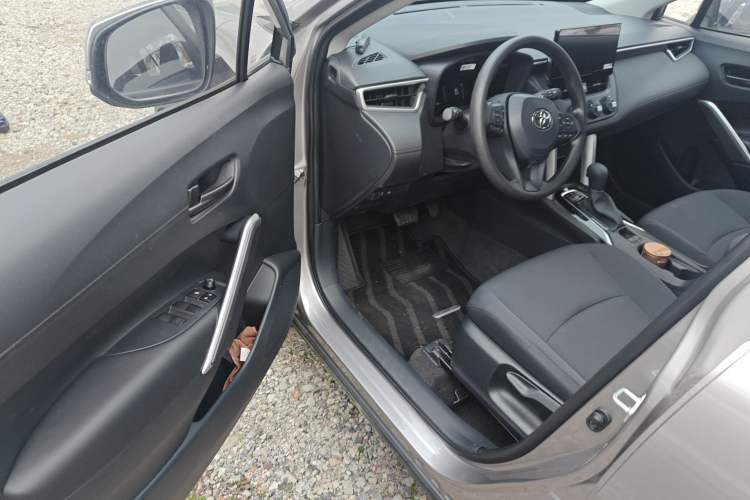 Used Toyota Corolla Cross 2023 2.0L Pioneer Edition