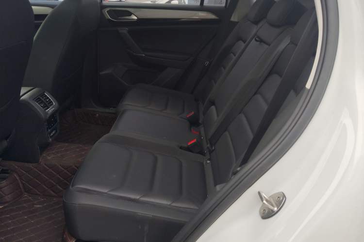 Used Volkswagen Tayron 2020 330TSI Two-Wheel Drive Luxury Smart Connectivity Version
