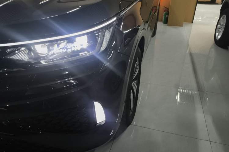 Used Volkswagen Tavendor 2023 380TSI Four-Wheel Drive R-Line Cruise Edition Left Front Headlight