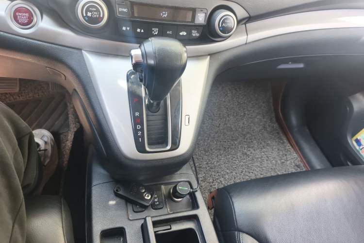 Used Honda CR-V 2013 2.4L two-wheel drive luxury version