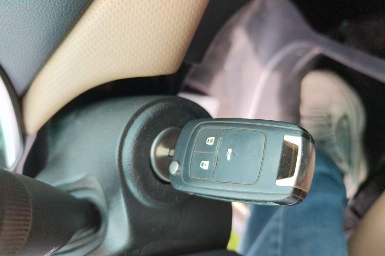 Used Chevrolet Monza 2020 320 Automatic Enjoyment Edition Vehicle Key