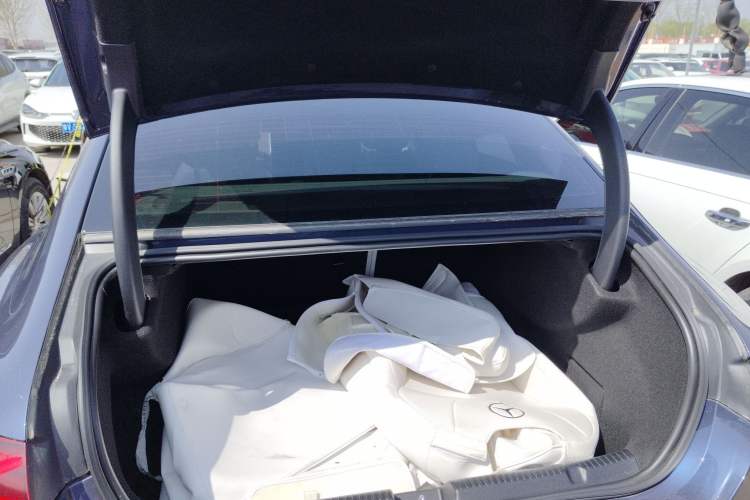 Used Mercedes-Benz EQE 2022 350 Pioneer Edition
