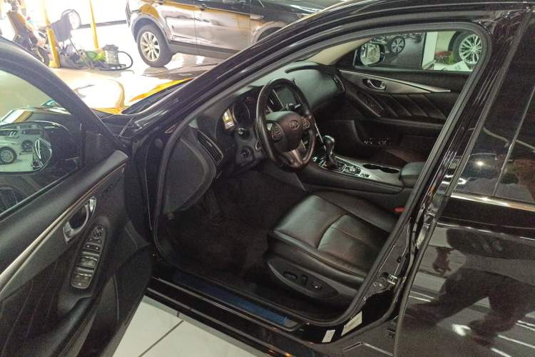 Used Infiniti Q50 2014 3.7L Comfort Edition
