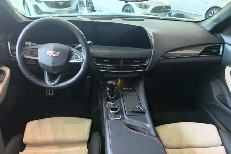 Used Cadillac CT5 2025 28T Track Performance Edition + Peak Track Optional Package
