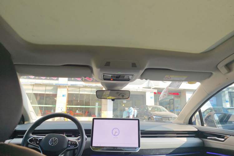 Used Volkswagen ID.7 VIZZION 2024 AIR model Headliner