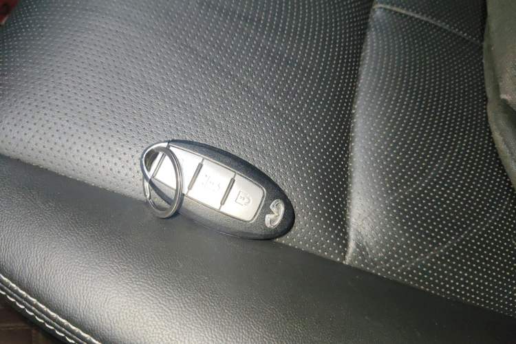 Used Infiniti Q50 2014 2.0T Comfort Edition